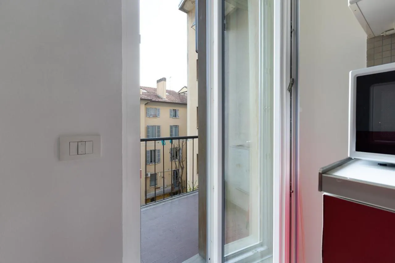 Cozy Apt With Balcony - Mm2 Sant'Agostino Apartment Milan